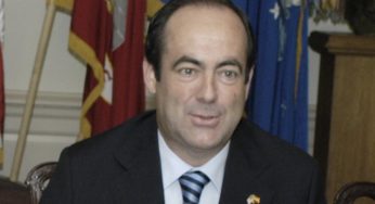 José Bono, tras los ERE, dice que Chaves y Griñán son ‘gente honrada’