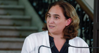 VÍDEO: Ada Colau censura el Belén y le responden con uno viviente
