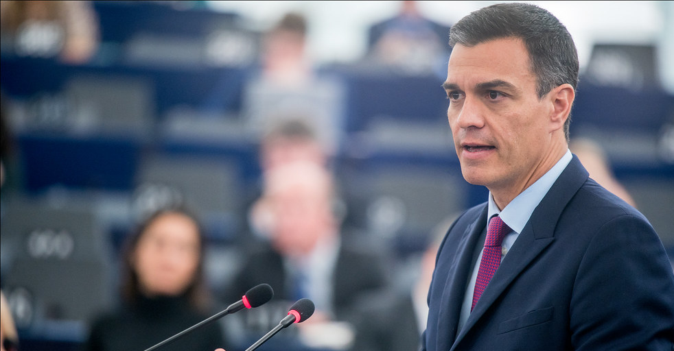 FIRMA: Sánchez, dimisión y convocatoria de un Gobierno provisional