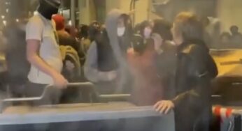 VÍDEO: Izquierdista llama a una mujer ‘vieja escoria’ e ‘hija de p…’