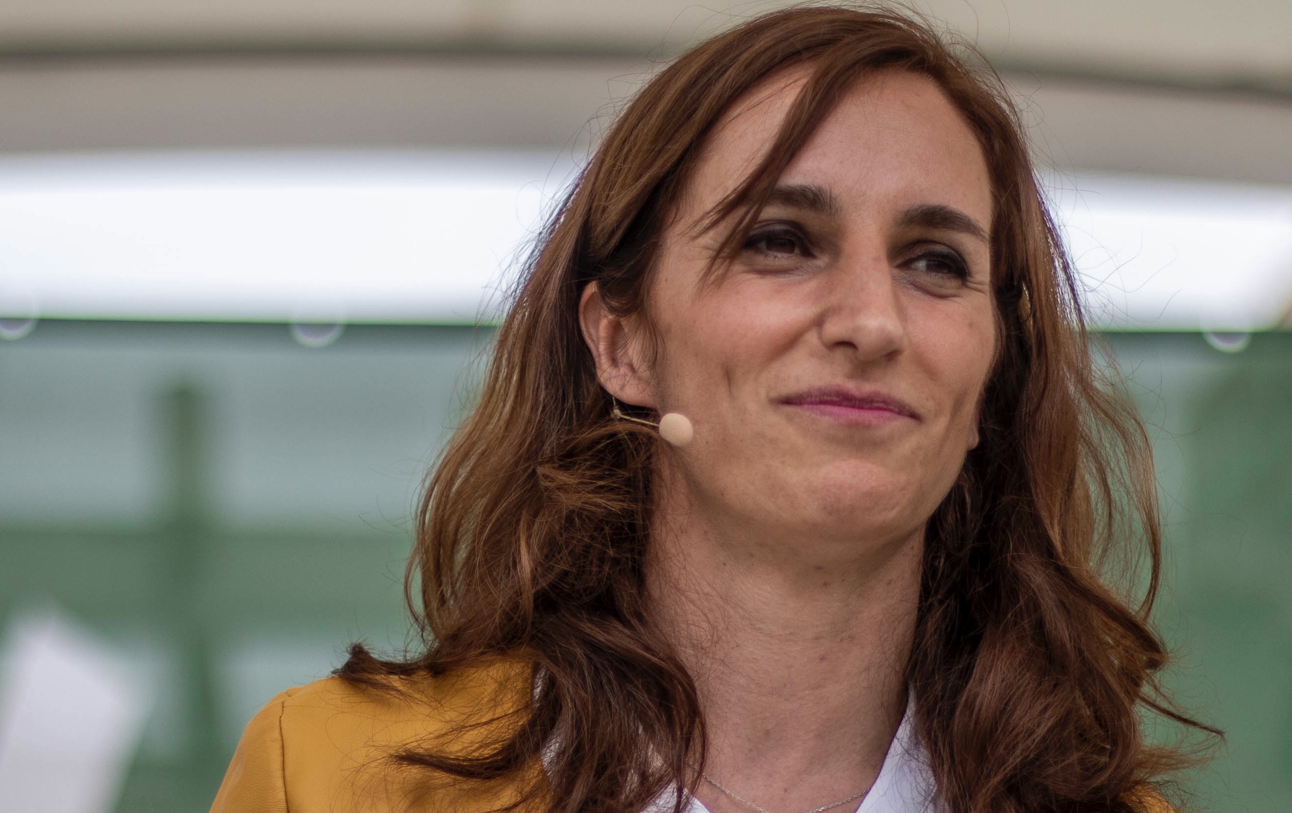 Pulsa aquí para VER la lujosa casa de Mónica García