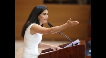 VÍDEO: Increpan a Rocío y ella les responde que se dediquen a trabajar